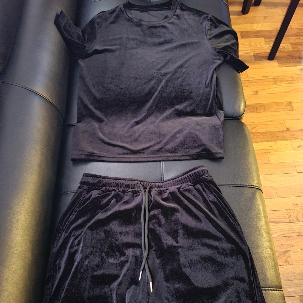 Men Velvet velour set size small